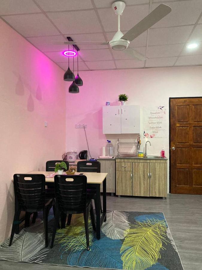 Pink Homestay D'Perlis Кангар Екстер'єр фото